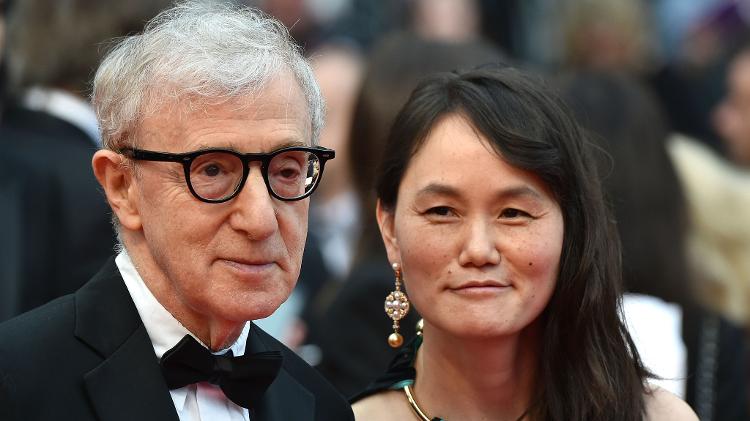 Diretor de cinema Woody Allen e sua esposa Soon-Yi Previn