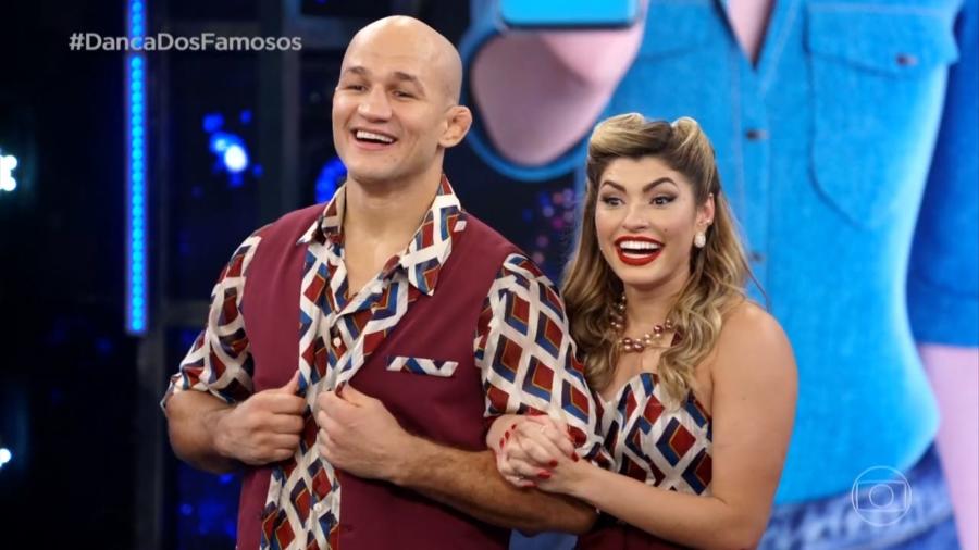Junior Cigano e Ana Paula Guedes na etapa rock da Dança dos Famosos - Reprodução/TV Globo