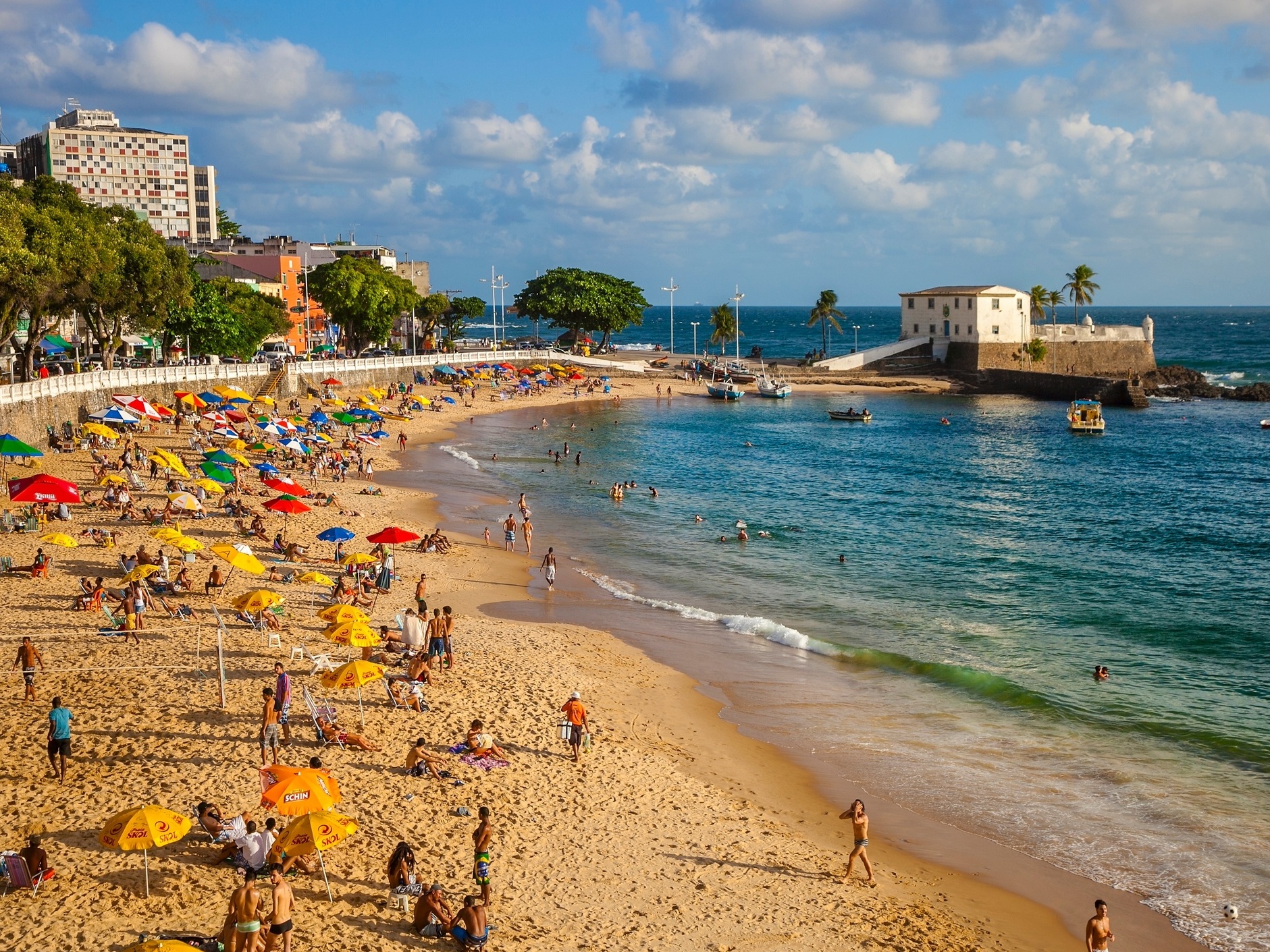 Badalação, sossego, pra tirar selfie: Bahia tem praias para todos os gostos  - Entretenimento - BOL