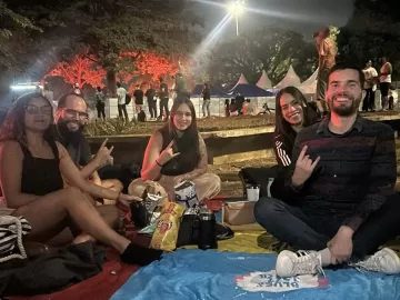 Roqueiro curte festival no Ibirapuera do lado de fora: 'O parque é público'