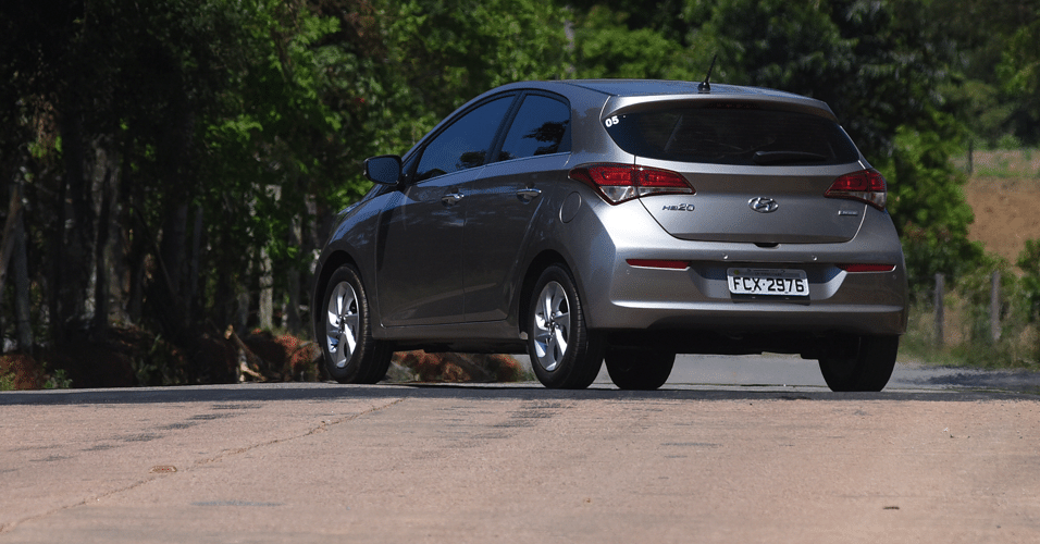 Hyundai HB20 Premium 1.6 A/T - Murilo Góes/UOL