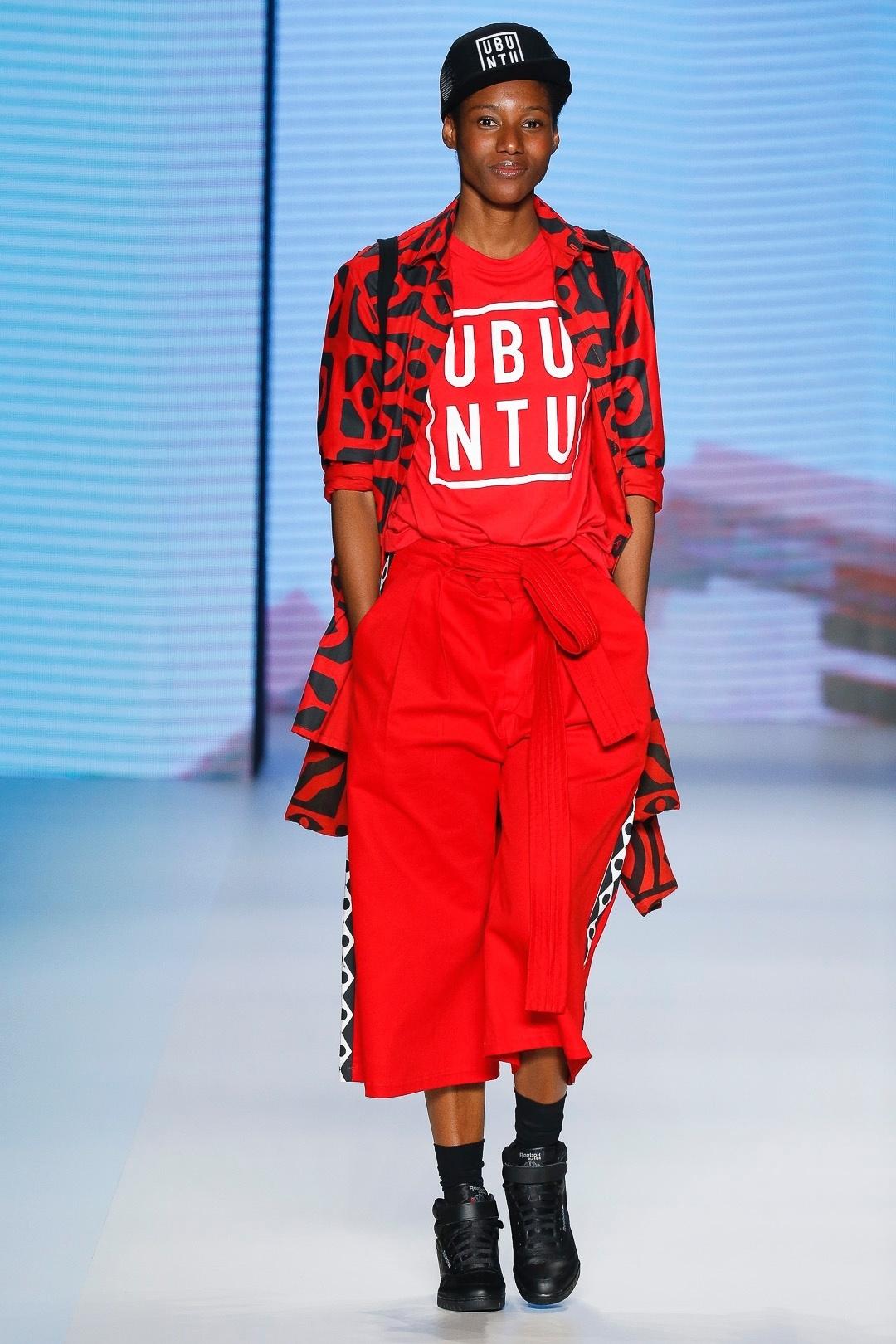 LAB desfila coleção na SPFW N42  - Alexandre Schneider/UOL