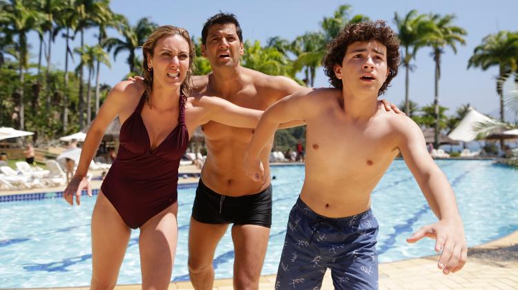 Família é surpreendida por um tsunami em "Apocalipse", da Record - Munir Chatack/Record TV - Munir Chatack/Record TV