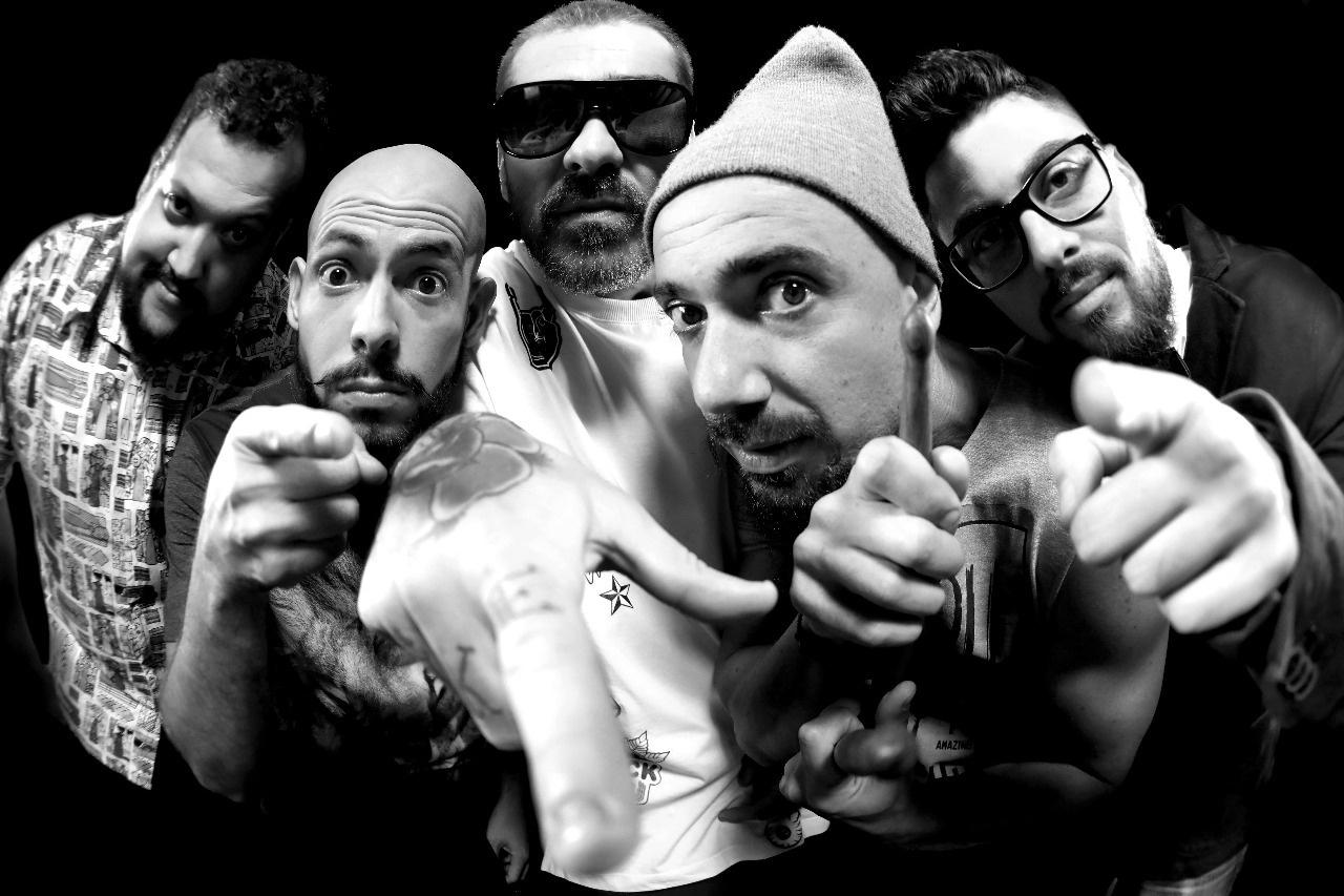 Banda Maquinamente acaba de lançar o primeiro EP, "Legalizando a Arte" - Divulgação