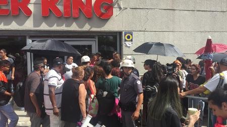 Polícia age durante a venda de ingressos para o show do grupo BTS - Renata Nogueira/UOL