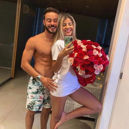 Hariany e o namorado se conheceram pelo Instagram - Reprodução/Instagram - Reprodução/Instagram
