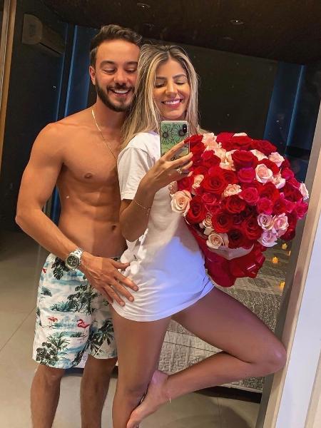 Hariany e o namorado Paulo Henrique - Reprodução/Instagram