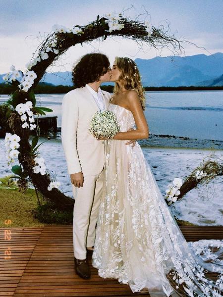 Sasha: como vestido de casamento de R$ 60 mil foi feito em um mês