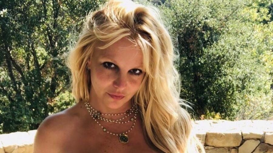 Britney Spears compartilhou foto em que posa de topless - Reprodução/Instagram