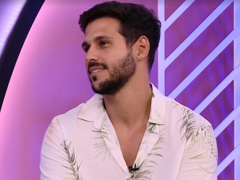 Rodrigo segue em estado grave, mas volta a se movimentar