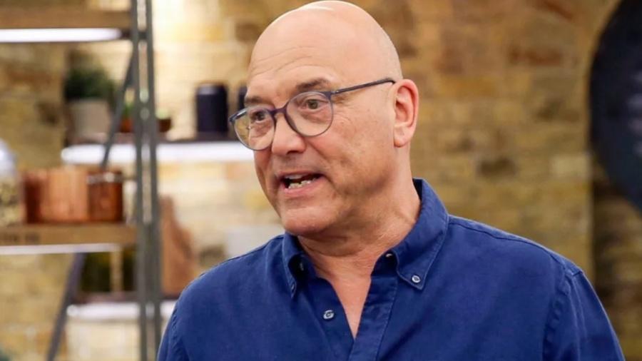 Ex-apresentador do MasterChef, Gregg Wallace foi demitido após 83 acusações de comportamento inapropriado Ex-apresentador do MasterChef, Gregg Wallace foi demitido após 83 acusações de comportamento inapropriado