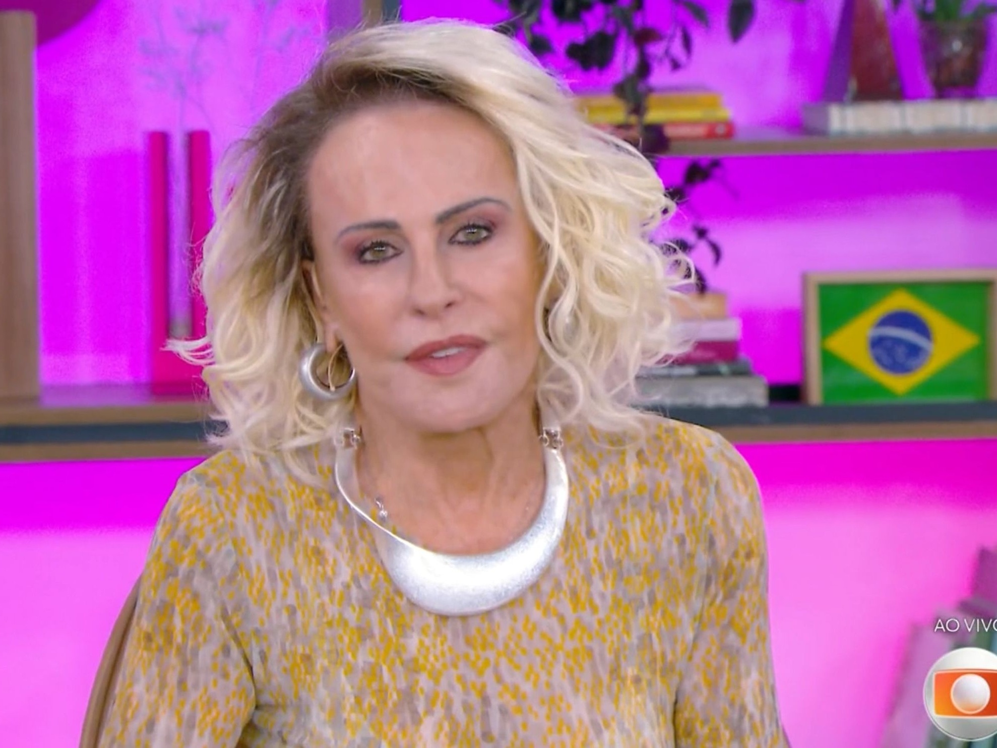 Ana Maria recomeça Mais Você após se abalar com morte de cachorro