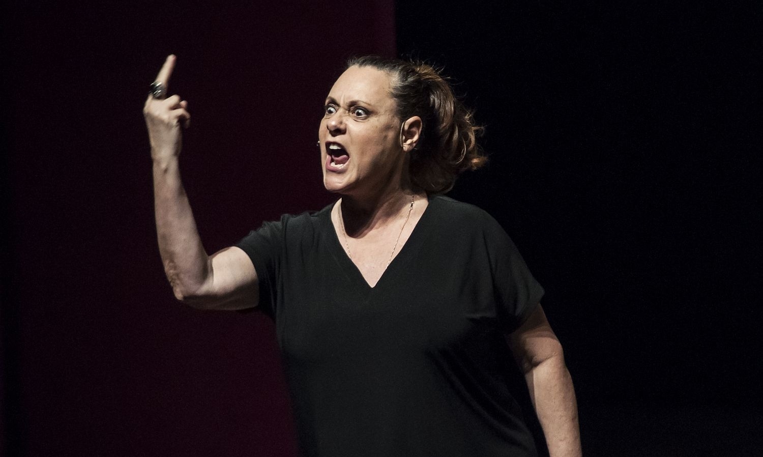 ?A.M.A.D.A.S ? Associação de Mulheres que Acordam Despencadas?, com interpretação de Elizabeth Savala - Divulgação