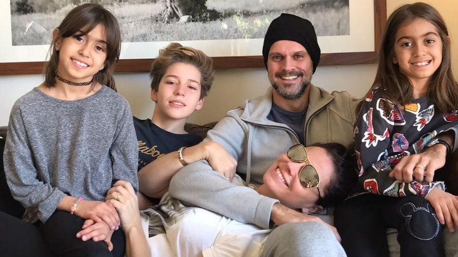Giovanna Antonelli com os filhos e o marido - Reprodução/Instagram