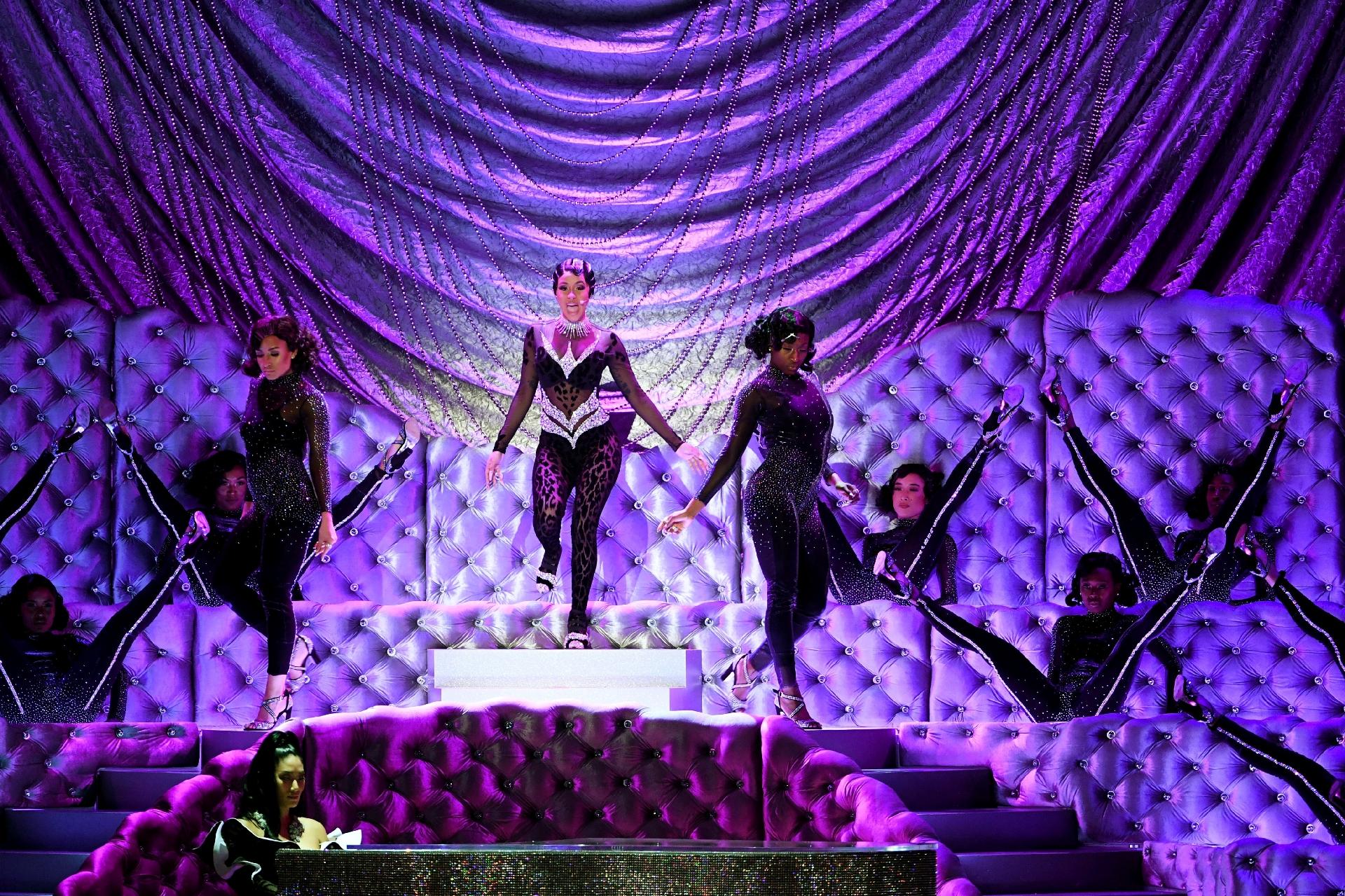 Cardi B se apresenta com "Money" no Grammy 2019 - Kevin Winter/Getty Images for The Recording Academy