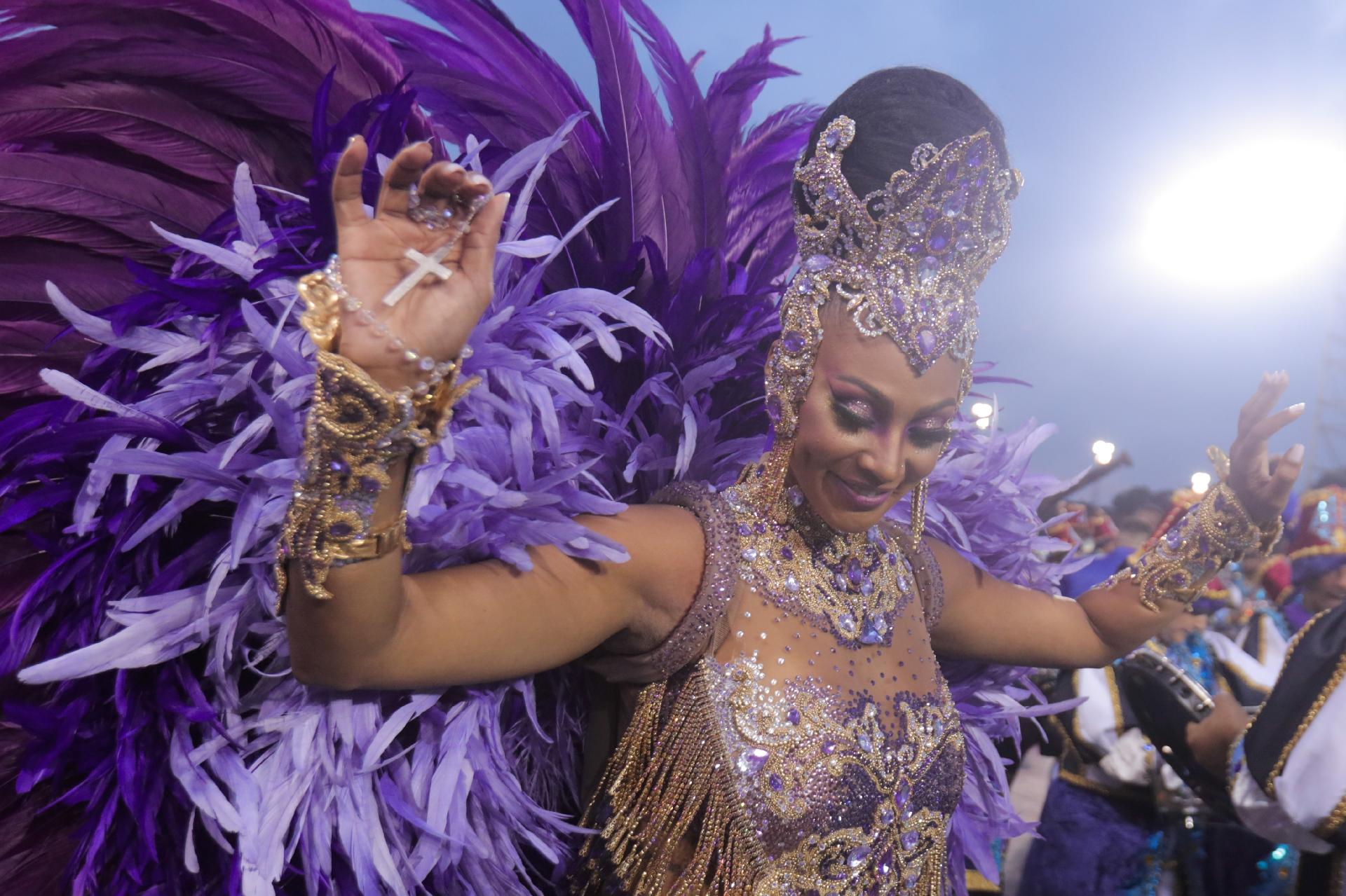 Império de Casa Verde desfila no Anhembi - Ricardo Matsukawa/UOL