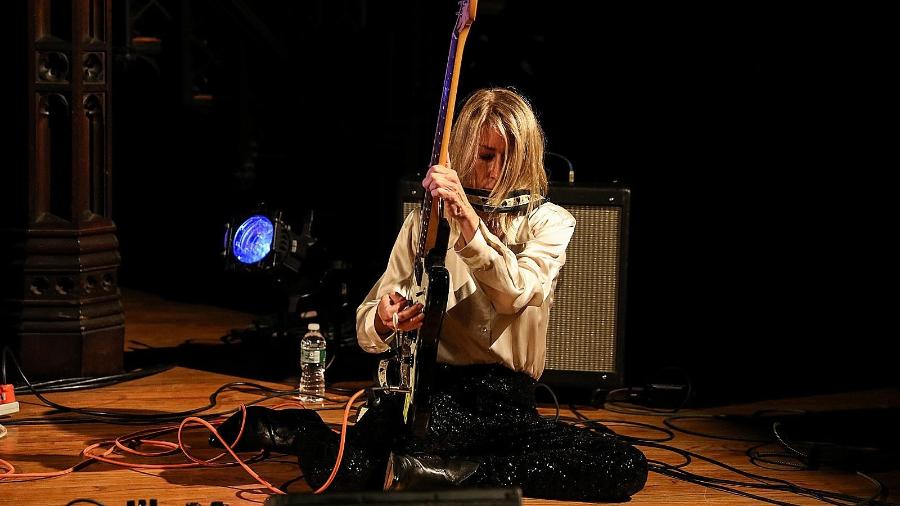 Kim Gordon entrou nas listas de melhores do ano com o experimental "The Collective"