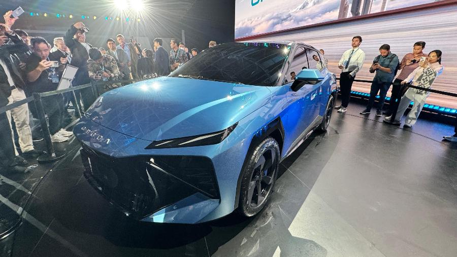 Novo Omoda 3 chega até 2027 ao Brasil com produção nacional, motor 1.0 turbo e visual inspirado em Lamborghini Novo Omoda 3 chega até 2027 ao Brasil com produção nacional, motor 1.0 turbo e visual inspirado em Lamborghini