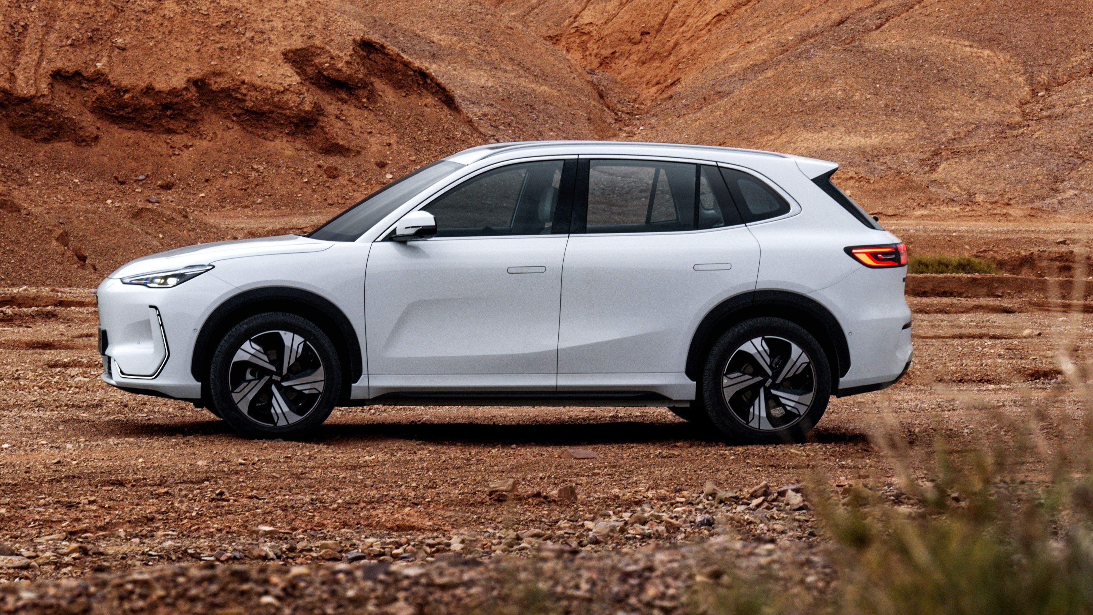 EX5 é SUV médio com 4,6 m de comprimento e espaço farto para cinco ocupantes EX5 é SUV médio com 4,6 m de comprimento e espaço farto para cinco ocupantes