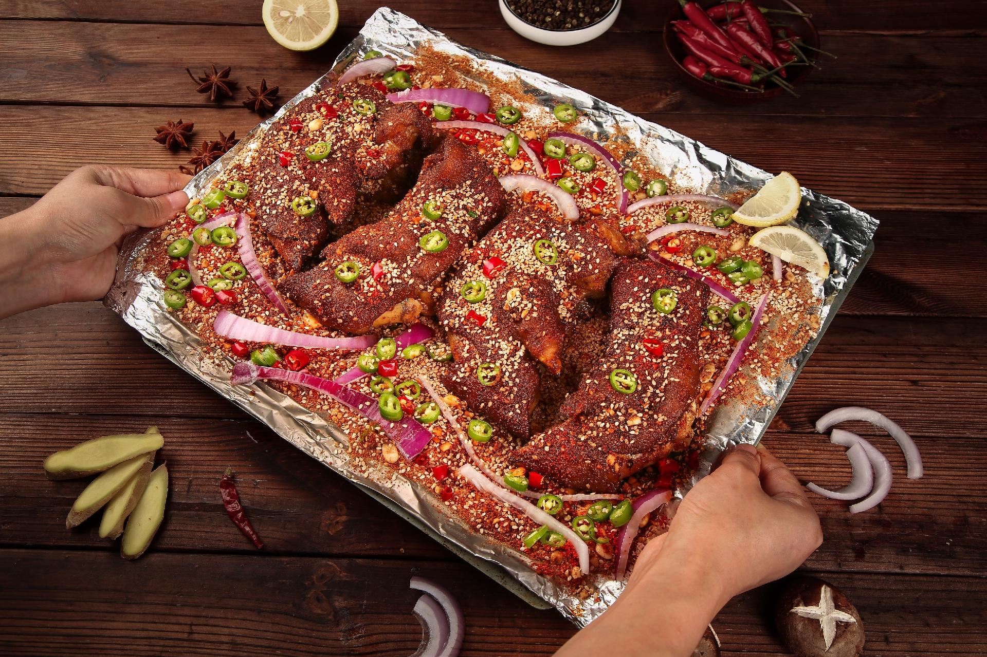 Pé de porco apimentado, um prato típico da culinária chinesa - undefined