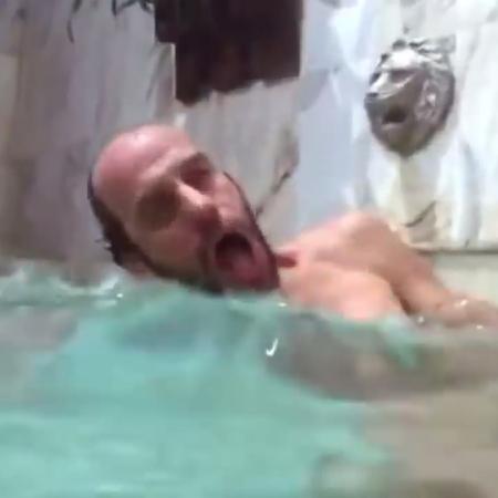 Globo corta agonia de Gilmar ao ser eletrocutado por Nazaré em "Senhora do Destino" - Reprodução/TV Globo - Reprodução/TV Globo