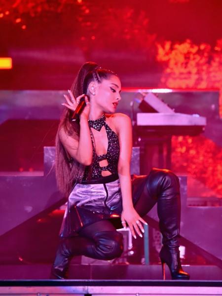 Ariana Grande usando body Maison Alexandrine - Getty Images - Getty Images