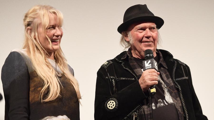 Daryl Hannah e Neil Young na edição 2018 do festival do SXSW - Matt Winkelmeyer/Getty Images