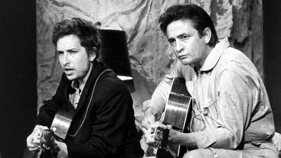 Bob Dylan e Johnny Cash durante o "The Johnny Cash Show" em 1969 - Photo by Walt Disney Television via Getty Images Photo Archives/Walt Disney Television via Getty Images