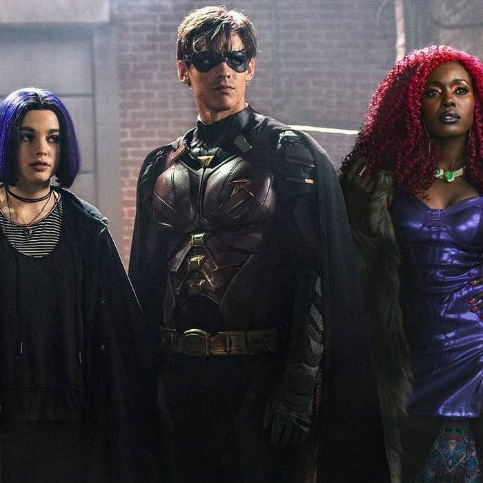 Séries TV Show BR sur X : O elenco de Titans no set da 3ª temporada.   / X