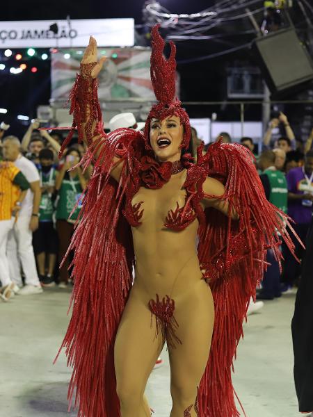 Paolla Oliveira desfila na Grande Rio, escola campeã do Carnaval carioca - Zô Guimarães/UOL