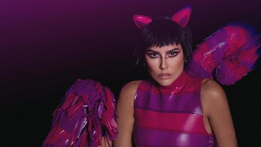Deborah Secco se fantasiou de Gato Risonho, do País das Maravilhas, no Carnaval 2023 - Reprodução/Instagram