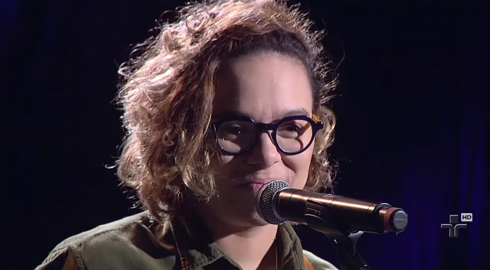 Maria Gadú no programa "Ensaio", programa dirigido e criado pelo produtor musical Fernando Faro - Reprodução/YouTube