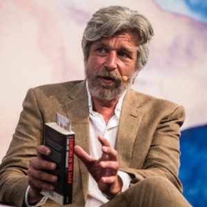 1º.jul.2016 - Escritor norueguês Karl Ove Knausgaard, autor de "Minha Luta", participa de encontro na Flip - Keiny Andrade/Folhapress