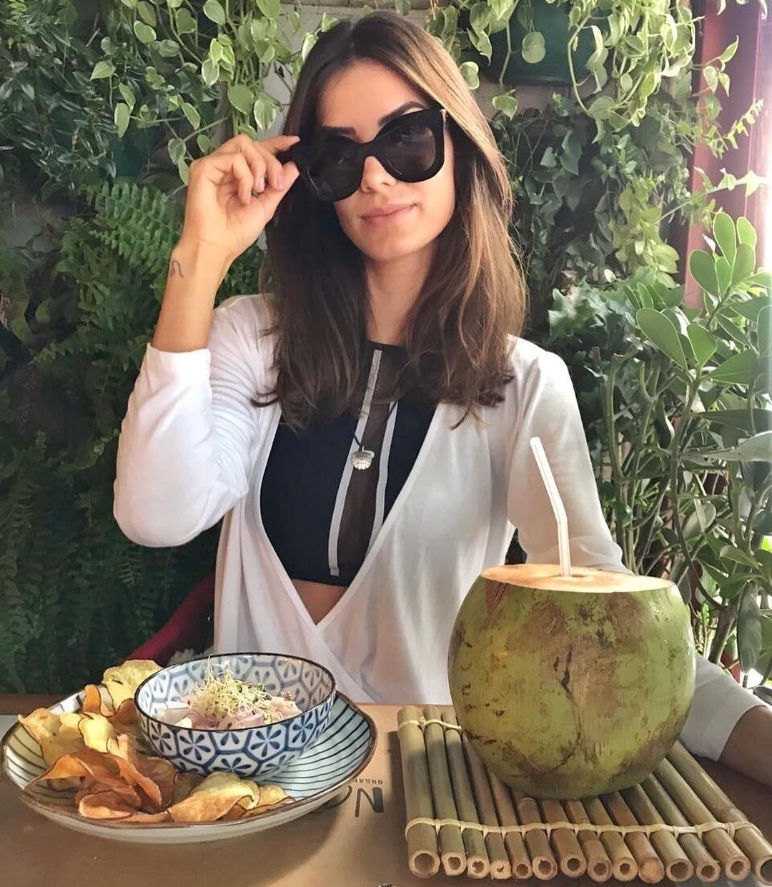 Se você visse Taty assim, ficaria em dúvida se pediria ou não um autógrafo para "Sandra"? - Reprodução/Instagram/tatybetin