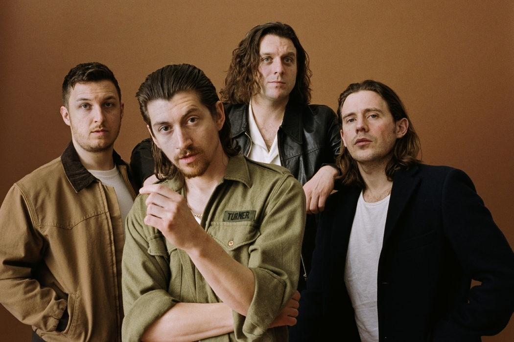 Arctic Monkeys no Lolla: "Há um lado solitário em ser atração ...