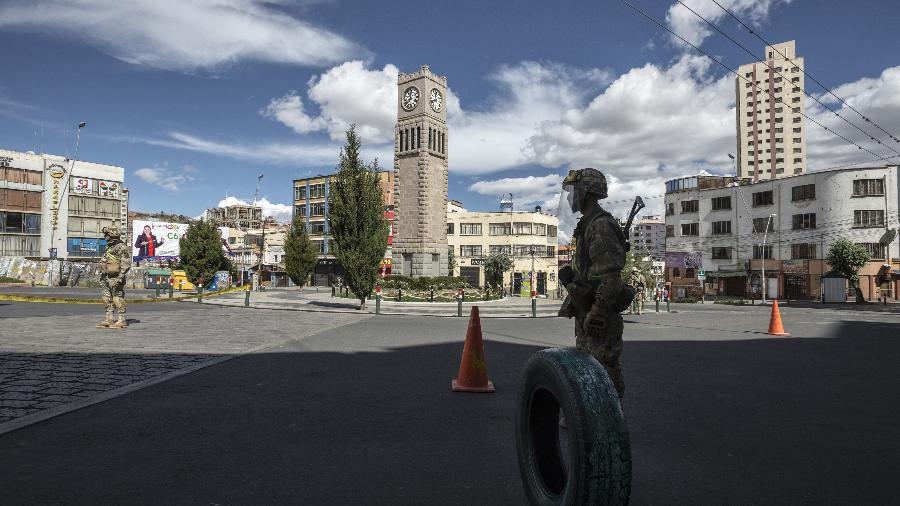 Soldados ocupam ruas de La Paz, na Bolívia - Marcelo Perez Del Carpio/Anadolu Agency via Getty Images