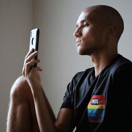 Diesel lança coleção especial para o Mês do Orgulho LGBTQ+ - Reprodução/Instagram @diesel