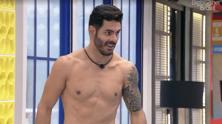 BBB 21: Juliette corta o cabelo de Rodolffo, que exibe ...