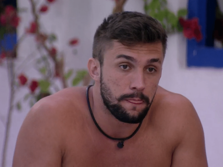 Desce: 'Depois que a Carla saiu, a galera mudou comigo', diz Arthur