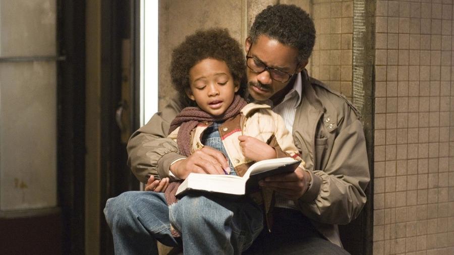 Pai e filho na vida real, os atores Will e Jaden Smith contracenaram em "À Procura da Felicidade" - Divulgação/Sony Pictures