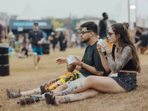 'Estalecas' do mundo eletrônico: quanto custa a comida no Tomorrowland 2024