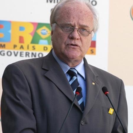 Paulo Buss é ex-presidente da Fiocruz Paulo Buss é ex-presidente da Fiocruz
