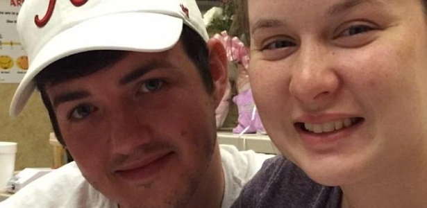 pai pede namorada que acabara de dar á luz em casamento - Reprodução/Facebook - Reprodução/Facebook