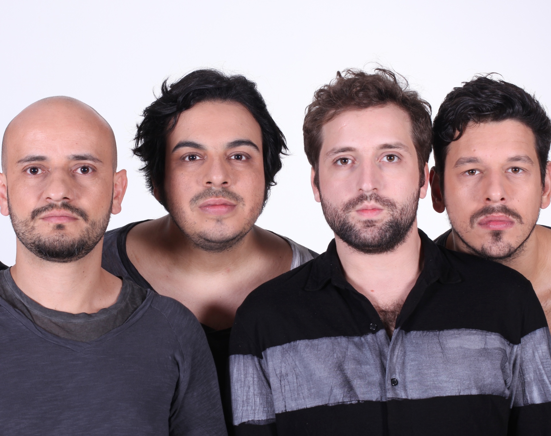 Espetáculo de improviso "Portátil" traz Gregório Duvivier, João Vicente de Castro, Luis Lobianco e Gustavo Miranda - Divulgação