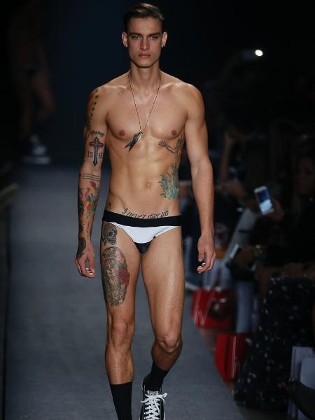 Alexandre Schneider/UOL