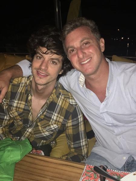 Fernando Grostein ao lado do irmão, o apresentador Luciano Huck - Reprodução/Instagram - Reprodução/Instagram
