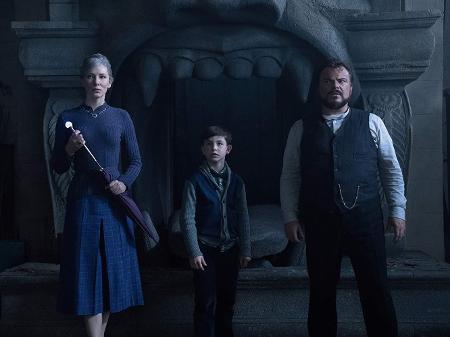 Cate Blanchett, Owen Vaccaro e Jack Black no filme "O Mistério do Relógio na Parede" - Divulgação
