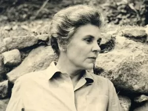 Elogios ao golpe de 64 e críticas ao Brasil: quem foi Elizabeth Bishop, a polêmica homenageada da Flip