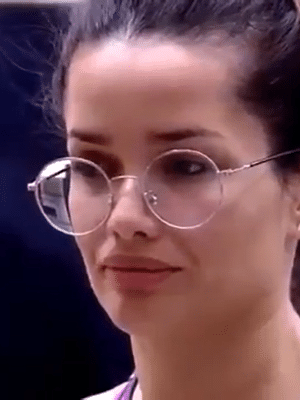 Que tal a armação redonda de Juliette do BBB? Temos peças no mesmo estilo!  Passe para o lado e confira. 🤩 #BBB21 #BBB #Juliette…