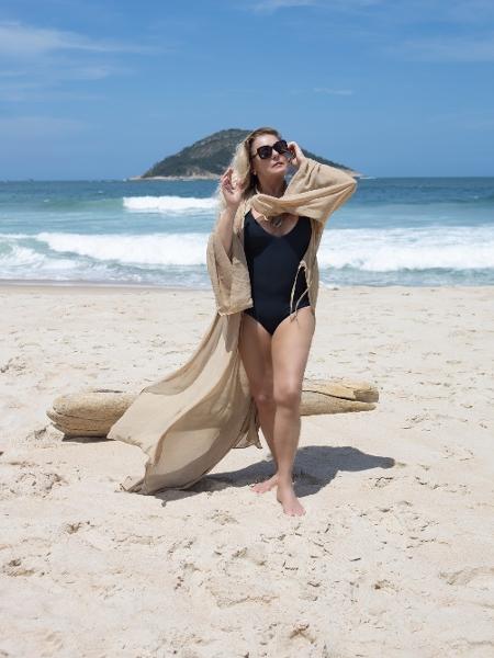 Vera Fischer faz pose em praia carioca - Imagem: Reprodução/Instagram@verafischeroficial